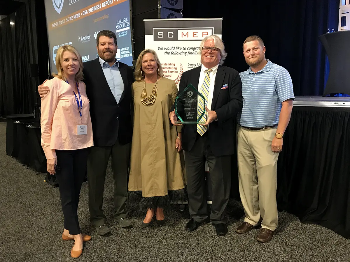 Sealevel CEO Tom O'Hanlan receives the Outstanding Manufacturing Lifetime Service Award at the 2018 South Carolina Manufacturing Conference and Expo.